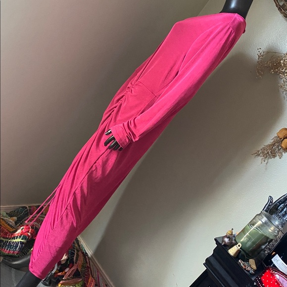 NINA PARKER Elegant Pink Ruched Dress NWTs - Picture 5 of 15